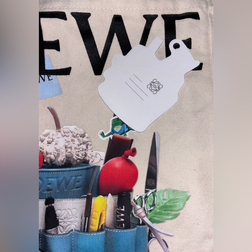 Beige Artist Canvas Tote BN Loewe GWP Novelty - Picture 10 of 12